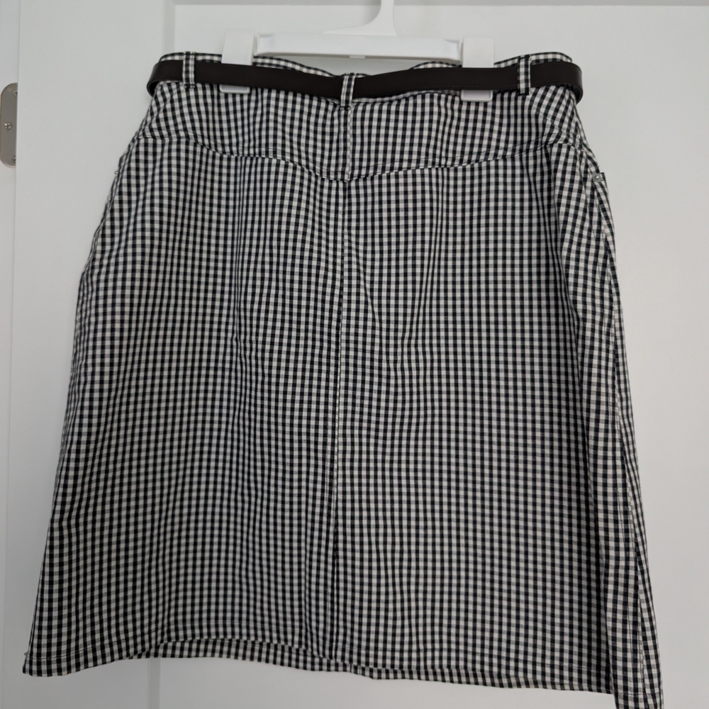 SALE -- Marks & Spencer, belted Black and White Checkered Skirt, US 14 / UK 18 - Picture 5 of 8